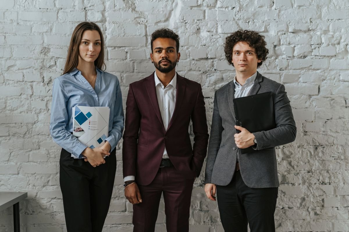 Jeune diplome cherche poste assistant commercial