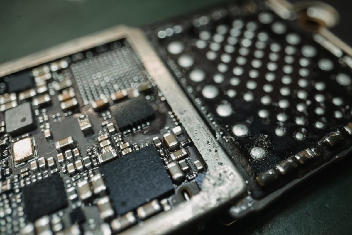 Réparation carte mère et microsoudure smartphones