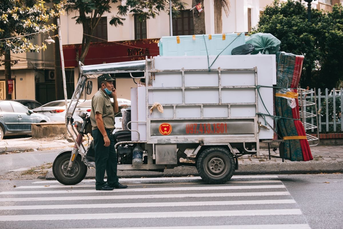 Recrute chauffeur livreur tricycle pour zone urbaine
