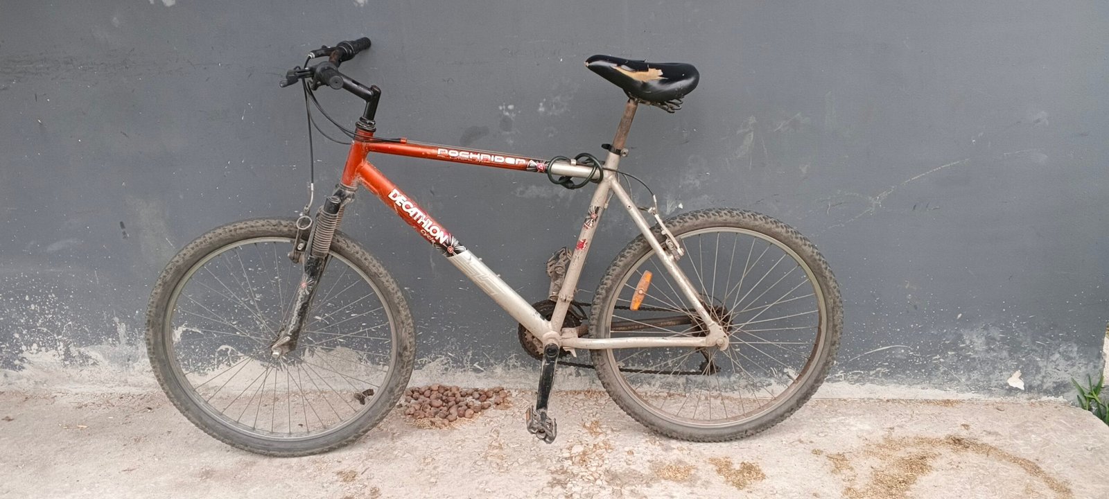 Vélo 27 vtt Decathlon 2e main a vendre